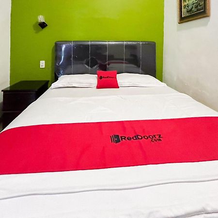 Hotel Reddoorz Near Pantai Pandan Sibolga 2 à Halangan Extérieur photo