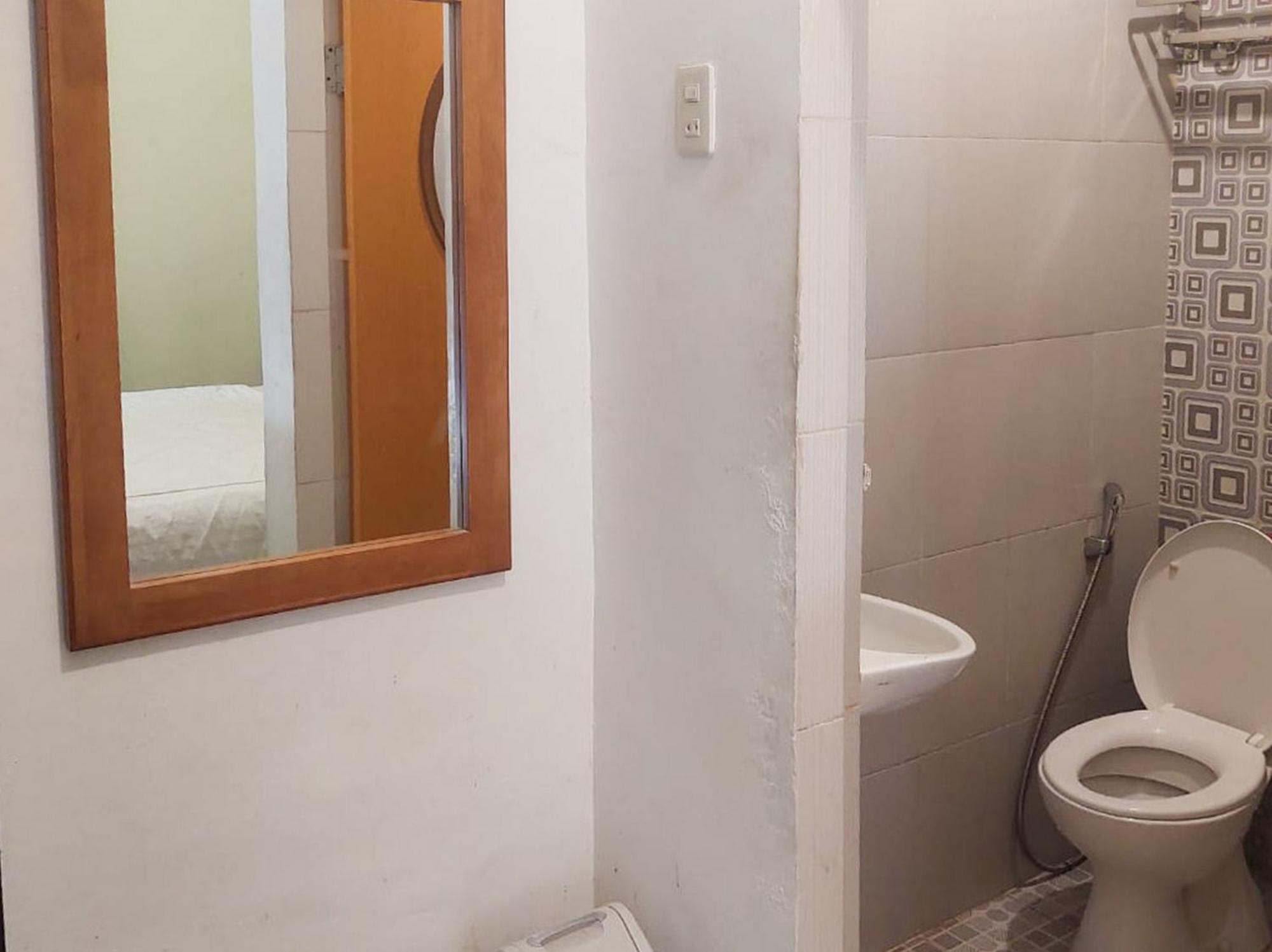 Hotel Reddoorz Near Pantai Pandan Sibolga 2 à Halangan Extérieur photo